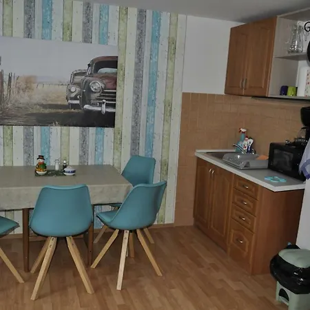 Апартаменты Centrum Раецке-Теплице